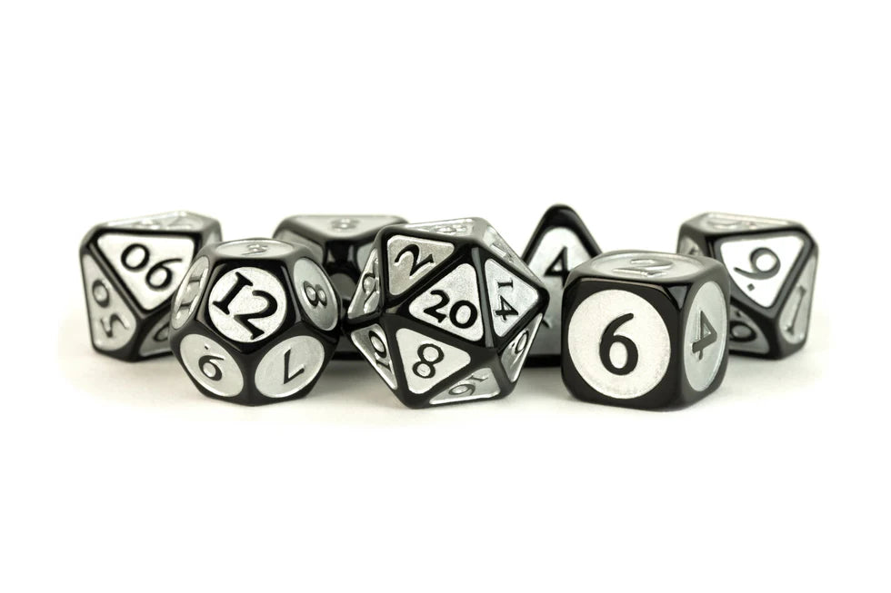Fanroll - 16mm Enamel Acrylic Poly Dice Set: Black w/ Silver Enamel